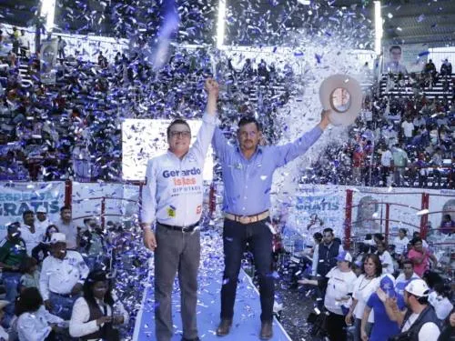 Gerardo Islas cierra campaña ante 9 mil de izucarenses