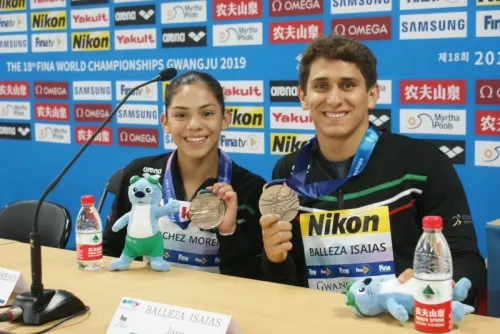Sánchez y Balleza ganan histórica medalla para México en clavados mixtos