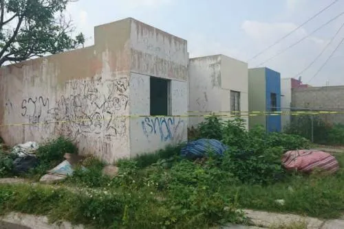 Hallan fosa con al menos seis cuerpos en Tlajomulco de Zuñiga