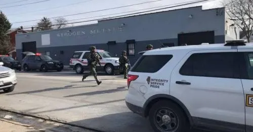 Cinco muertos deja tiroteo en una fábrica en Aurora, Illinois