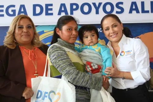 Dinorah López de Gali amplía la entrega de apoyos alimentarios en Puebla