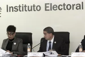 Comparte IEE labor ante estudiantes de primaria