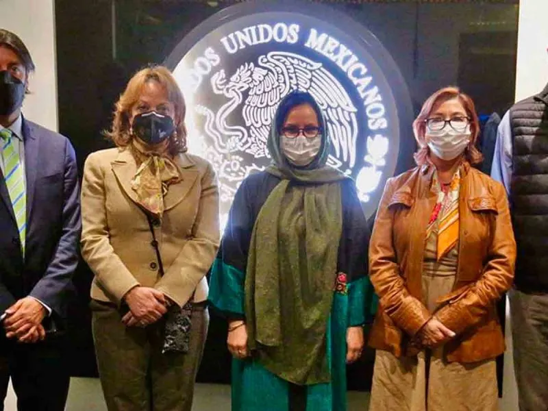 Arriba a México ex comisionada de Afganistán, tras gestiones diplomáticas de SRE y del INAI