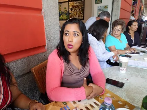Colectivo Carmen Serdán exige renuncia de Alonso Granados y Espinosa por comentarios misóginos