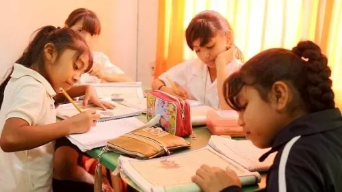 SEP habilitará líneas telefónicas para dar asesoría y orientación a alumnos a distancia