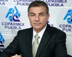 Alcalde Gali promueve a Puebla como centro de inversiones
