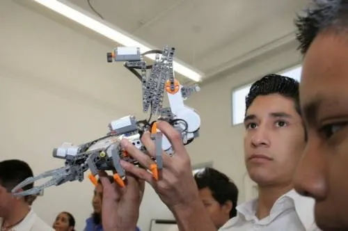 Jóvenes deben participar en eventos de ciencia, tecnología e investigación