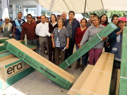 Entrega Secretaría de Bienestar 180 calentadores solares en Huixcolotla