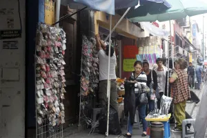 Hasta 350 comercios han cerrado en CH por culpa de ambulantes