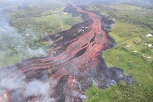 ¿Por qué es tan peligroso que la lava del volcán Kilagea llegue al mar?