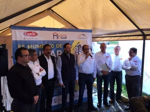 CMIC y Canadevi abren Banco de materiales para reconstrucción y construcción de casas