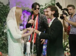 ‘Elvis Presley’ oficia la boda de Shia LaBeouf con Mia Goth