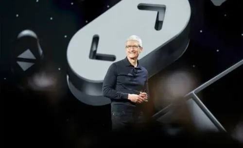El mensaje de Tim Cook a los empleados de Apple sobre el recorte de previsiones