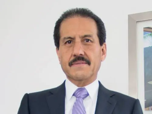 Banderazo a la reelección de Esparza; Morena irá con externos, pese al Consejo Estatal