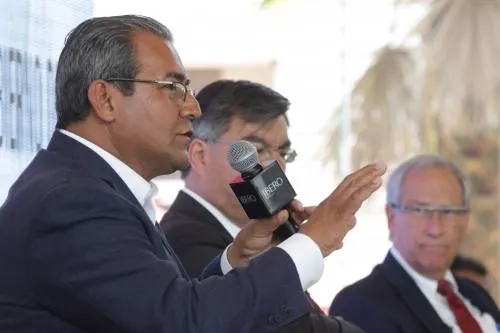 Jiménez Merino rechazó que vaya ser sustituido como candidato del PRI