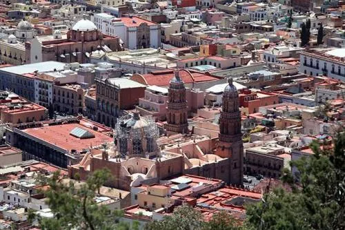 Estados se endeudan sólo para pagar obligaciones