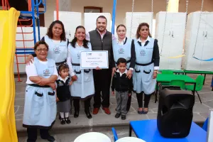 Entrega SEDIF equipamiento a 30 CAIC de la capital poblana