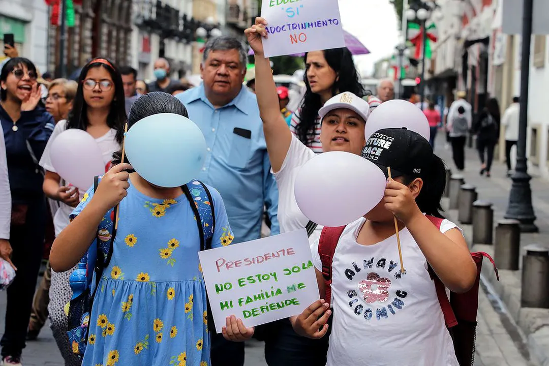 Frente Nacional Por La Familia Libros De Texto Gratuitos