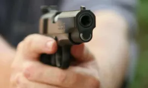Atacan a policías de Nicolás Bravo; uno muere y otro queda herido
