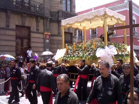 Participarán 80 mil personas en la Procesión de Viernes Santo