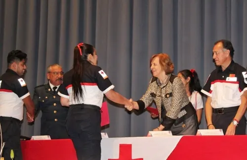 Egresan 70 Técnicos en Urgencias Médicas de Cruz Roja Ciudad de Puebla