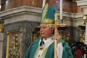Responsabilidad de todos colaborar contra violencia de género: Arzobispo