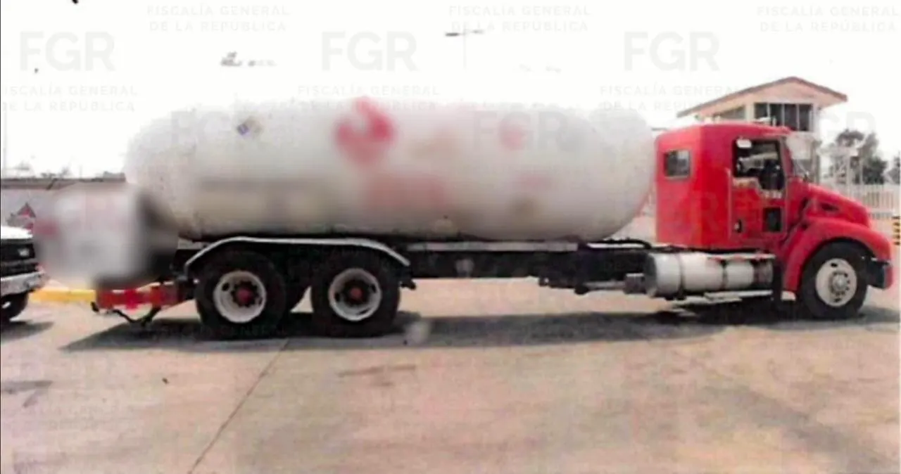 Condenan a dos hombres a nueve años de prisión por transportar 21 mil litros de gas LP en Coronango