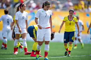 México inicia con derrota en futbol femenil