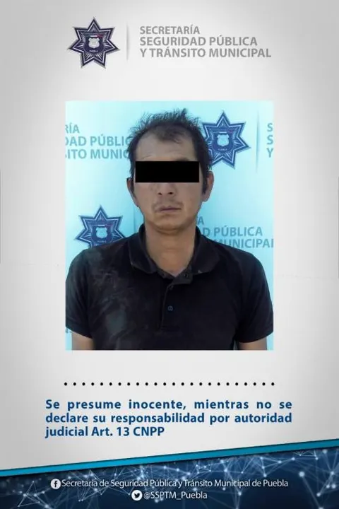 Detiene policía municipal a dos sujetos por robo a transporte público