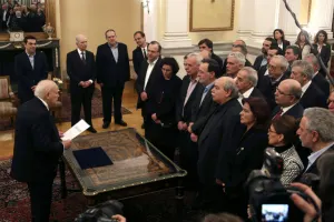Toma posesión el nuevo gobierno de Grecia