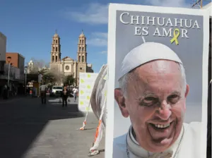 El Papa deja la Nunciatura; inicia su despedida de México