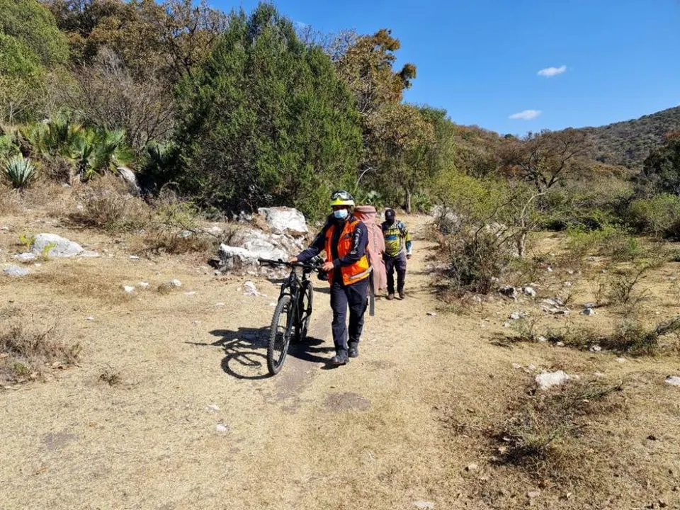 Protección Civil Municipal rescata a ciclistas extraviados