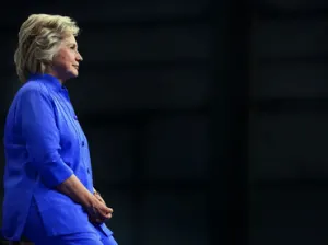 Clinton nombra equipo de transición para suceder a Obama