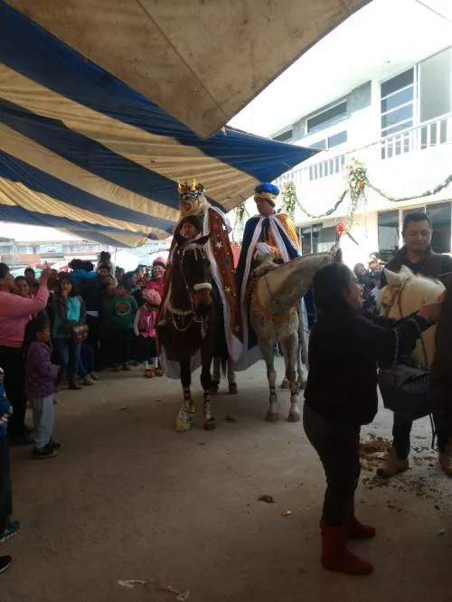 Más de 3 mil juguetes entregó la Alianza 15 de Septiembre en la Central de Abasto