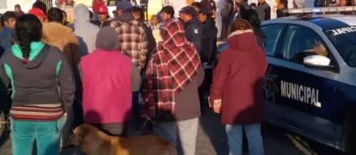 Intentan linchar a presuntos ladrones en Tepeaca