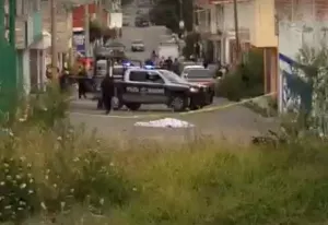 Ex policía acribilla a esposa en pleno San Ramón