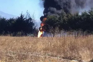 Arde ducto de Pemex, ahora en Palmar de Bravo