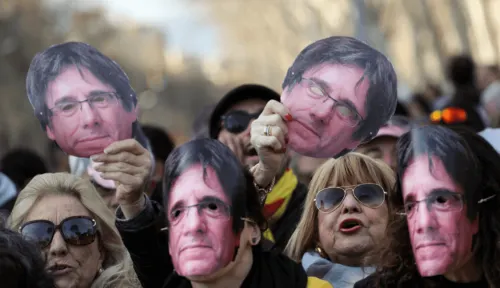 Tribunal Constitucional español desestima alegaciones de Puigdemont