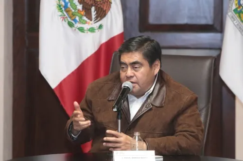 Mi gobierno mantiene la lucha contra la corrupción: MBH