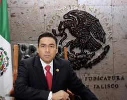 Titular del Tribunal de Jalisco pide licencia tras revelarse sus antecedentes penales