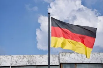 La extrema derecha hace historia en Alemania: AfD arrasa en Sajonia-Anhalt