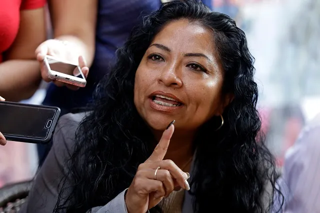 Contrataciones ilegales y ejercer acoso laboral provocaron la salida de Araceli Bautista de la SEP