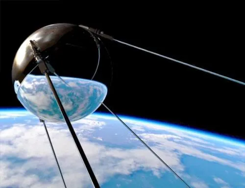 Captan los últimos momentos de un satélite soviético en el cielo de Siberia