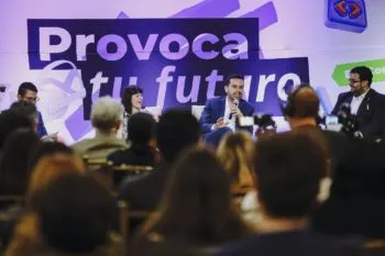 Álvarez Máynez propone legalizar las drogas de mayor consumo para combatir al narco
