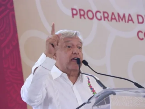 Al carajo los ambiciosos y los corruptos’: López Obrador