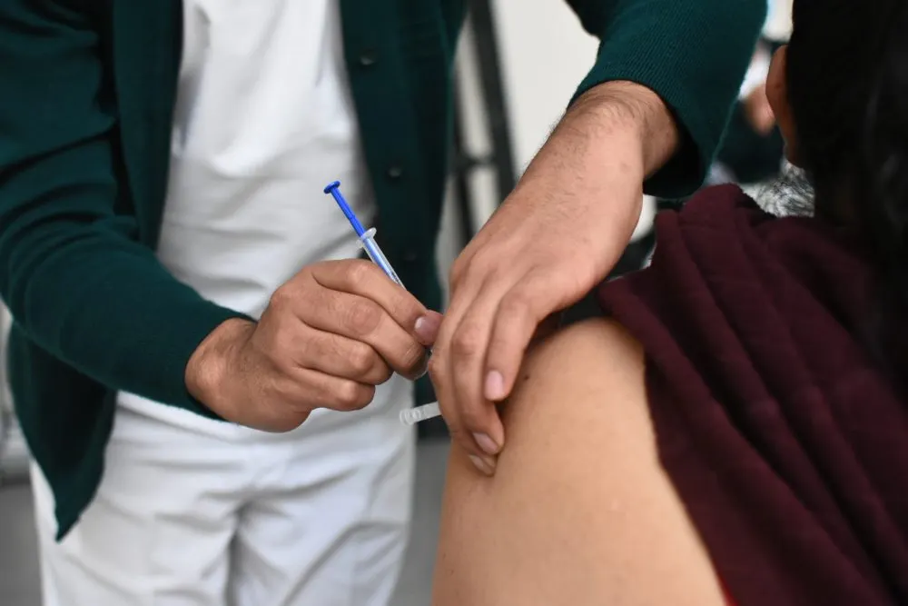 Vacuna de Hipra contra covid podría utilizarse como refuerzo ante Ómicron