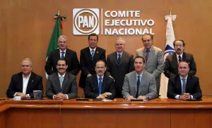 RMV en reunión de gobernadores panistas, dirigentes y coordinador en Cámara de Diputados