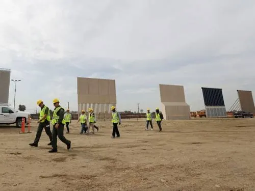 Casi listos los prototipos de muro en frontera con México