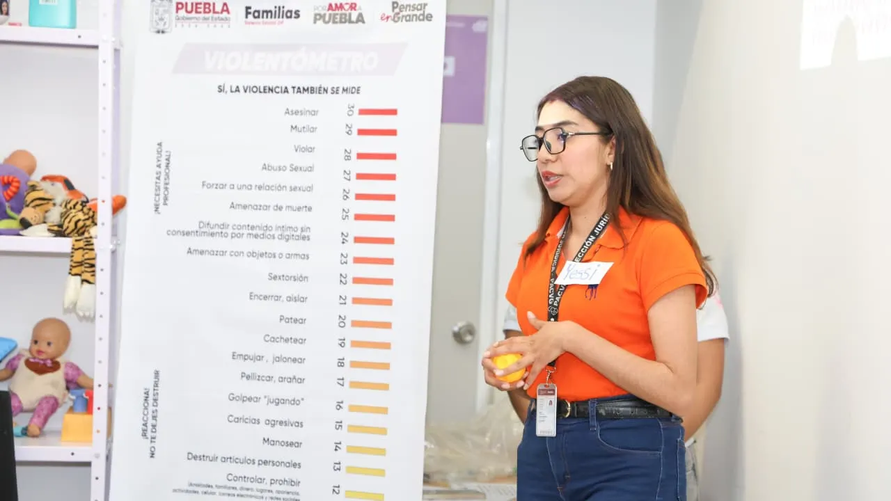 SEDIF acerca talleres de prevención de violencia hacia la mujer