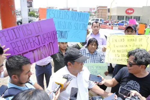 Recaban más de mil 500 firmas vecinos del bulevar Forjadores que exigen reapertura de camellón